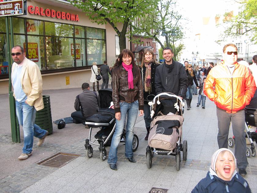 IMG_4081.JPG - Zwracam uwagę na "bombę" w prawym dolnym rogu