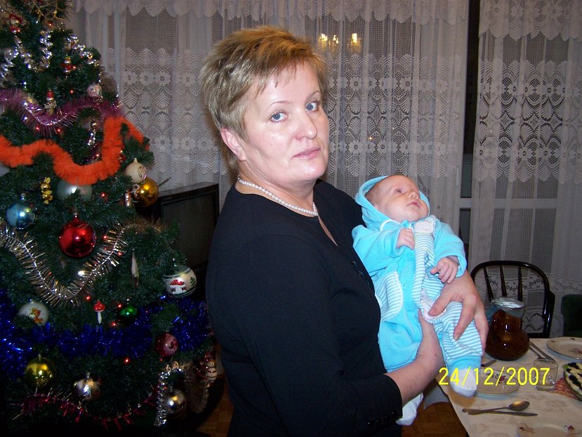 2007-12-24_0650.jpg - (2007-12-24) Z babcią Tereską